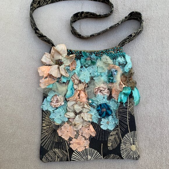 Boho Shabby Chic Handmade Floral Shoulder Bag - Picture 4 of 12